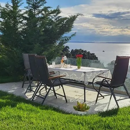 Gasthuis Halkidiki, Ventsislava